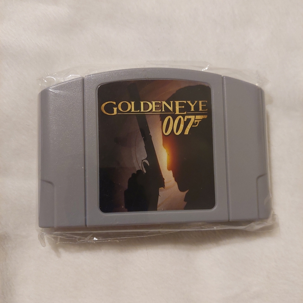 NINTENDO N64 GAME CARTRIDGE GOLDENEYE 007 Like New